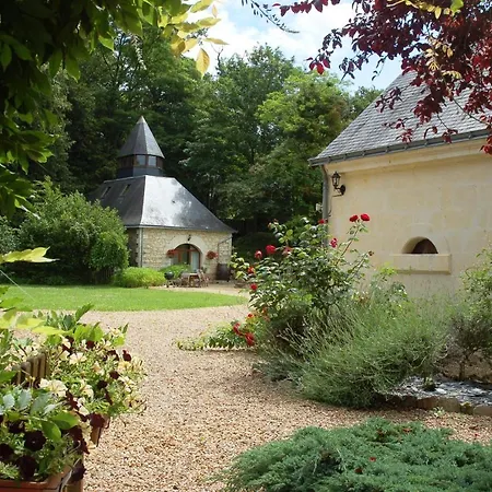 Panzió Le Logis Du Pressoir Chambre D'hotes Bed & Breakfast In Beautiful 18th Century Estate In The Heart Of The Loire Valley With Heated Pool And Extensive Grounds